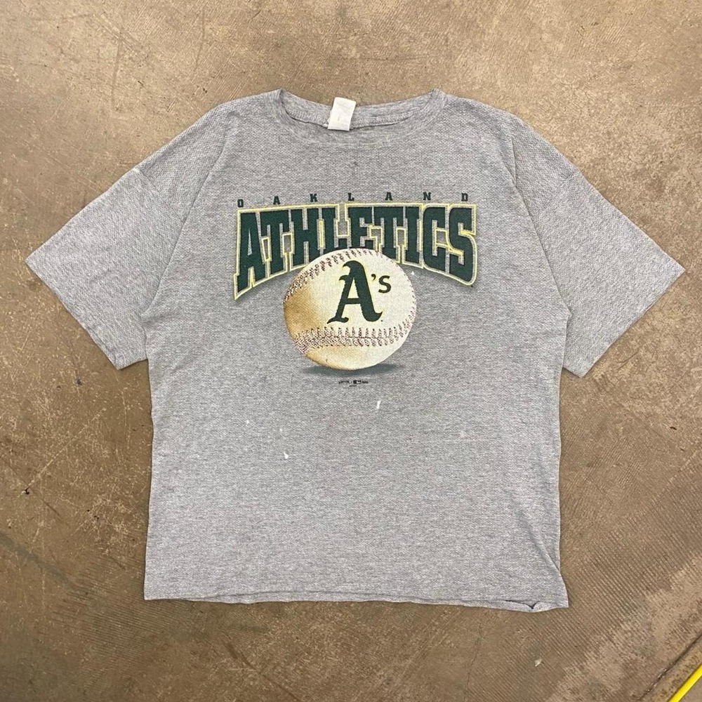 Vintage Oakland Athletics 90s Baseball MLB T-Shirt Size XL